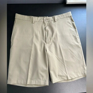 Haggar Mens 36  Cool 18 Pro Expandable Waist Comfort Stretch Shorts Khaki‎